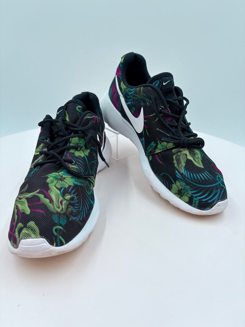 Nike Roshe Fuchsia Flash Women's sneakers